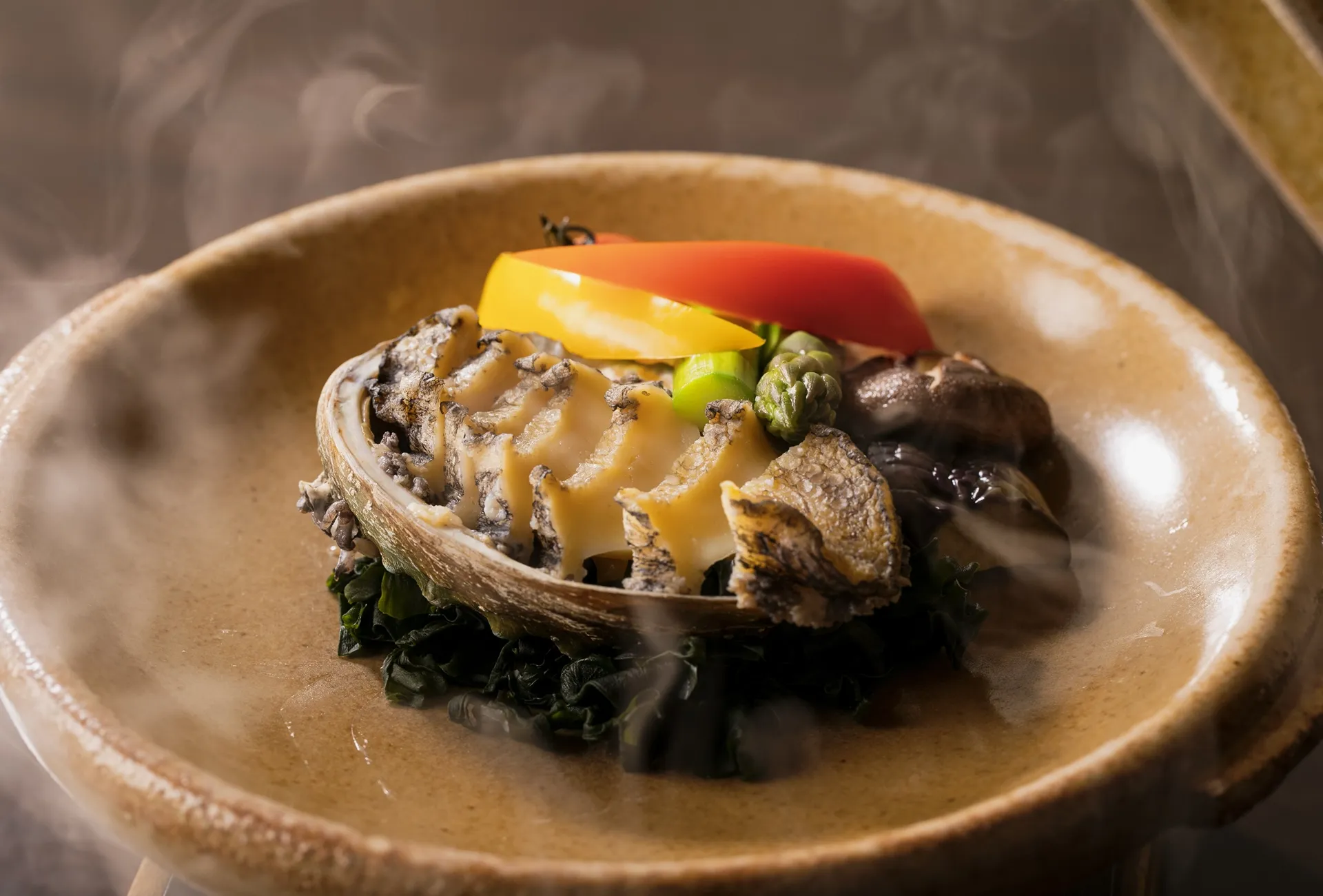 「磯の香と奥深い旨味」鮑（アワビ）